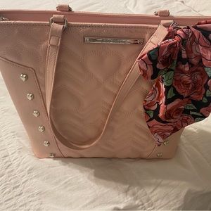 Betsey Jonson purse